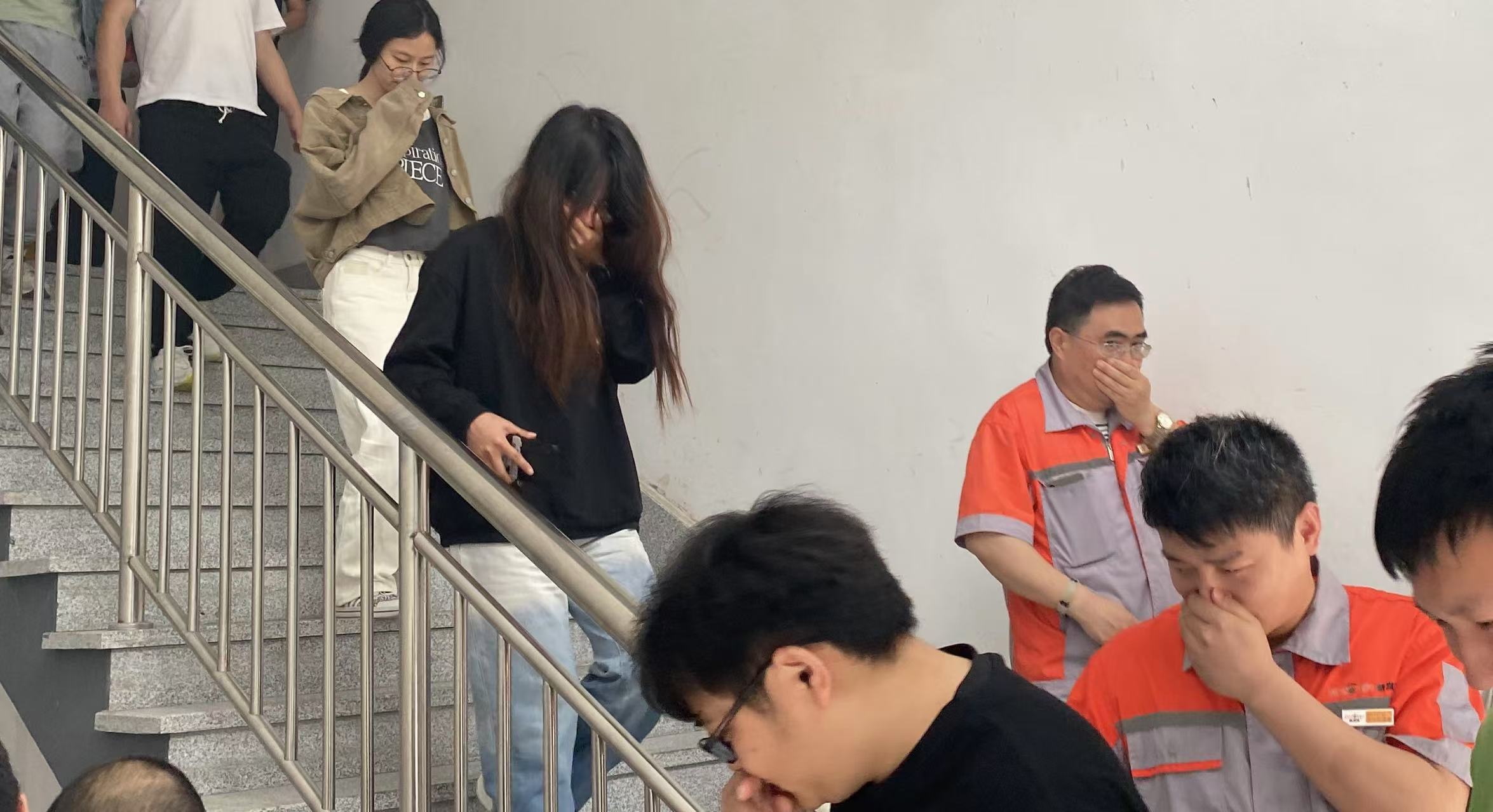 1749084638133983.jpg 1749084638133983.jpg