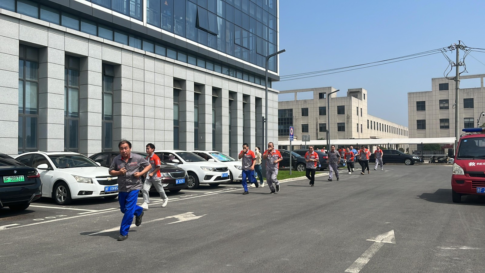 1749084721243129.jpg 1749084721243129.jpg